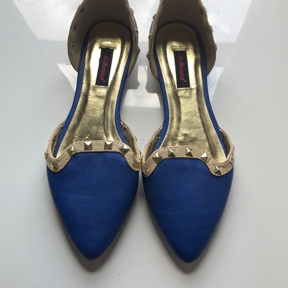 Never worn Dollhouse shoes.
